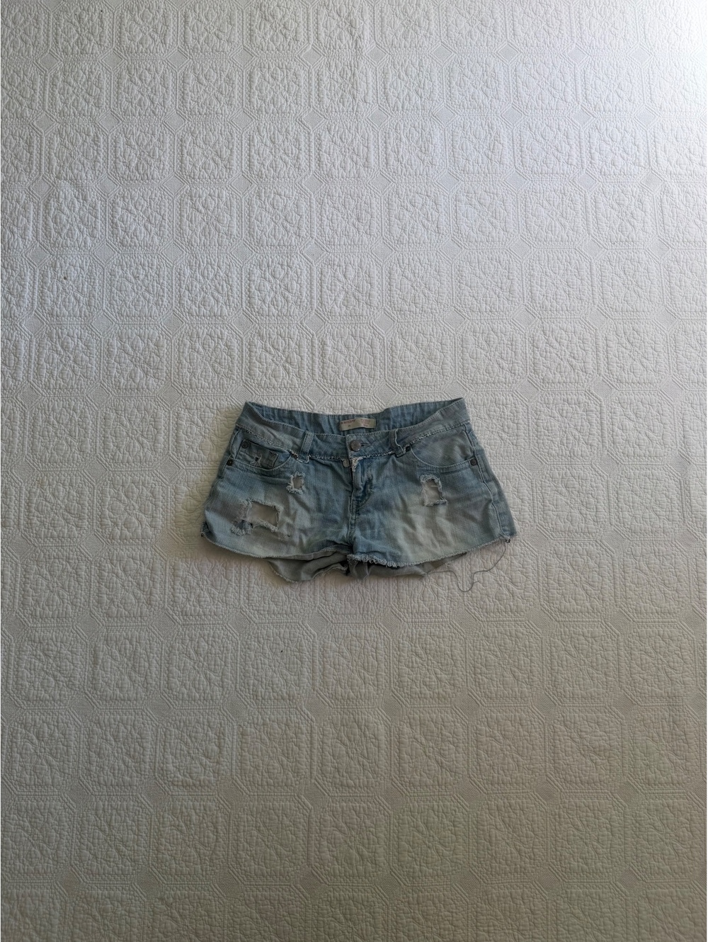 Vintage Y2K no boundaries Women's  Distressed Denim Shorts